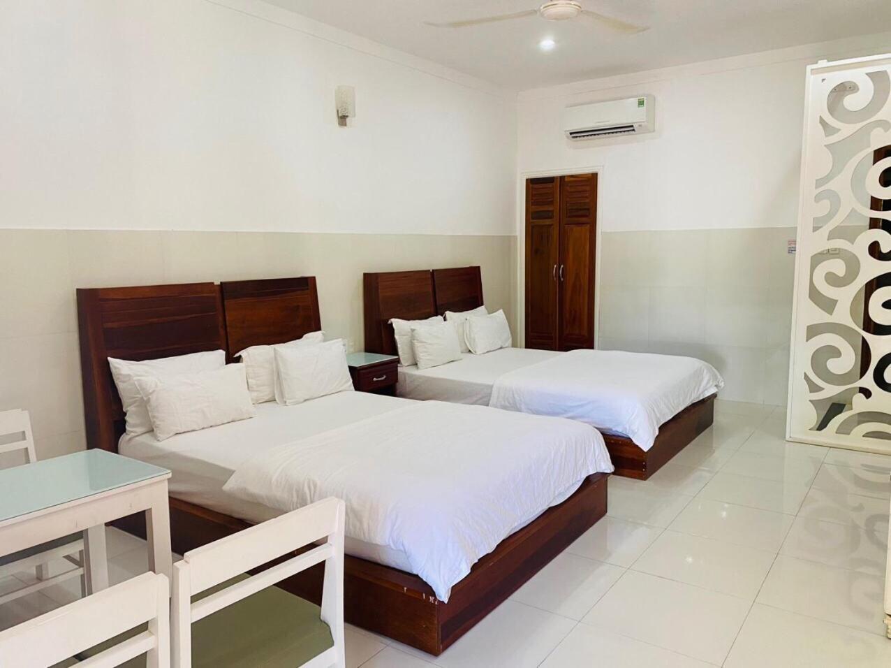 Konklor Hotel Kon Tum Bilik gambar