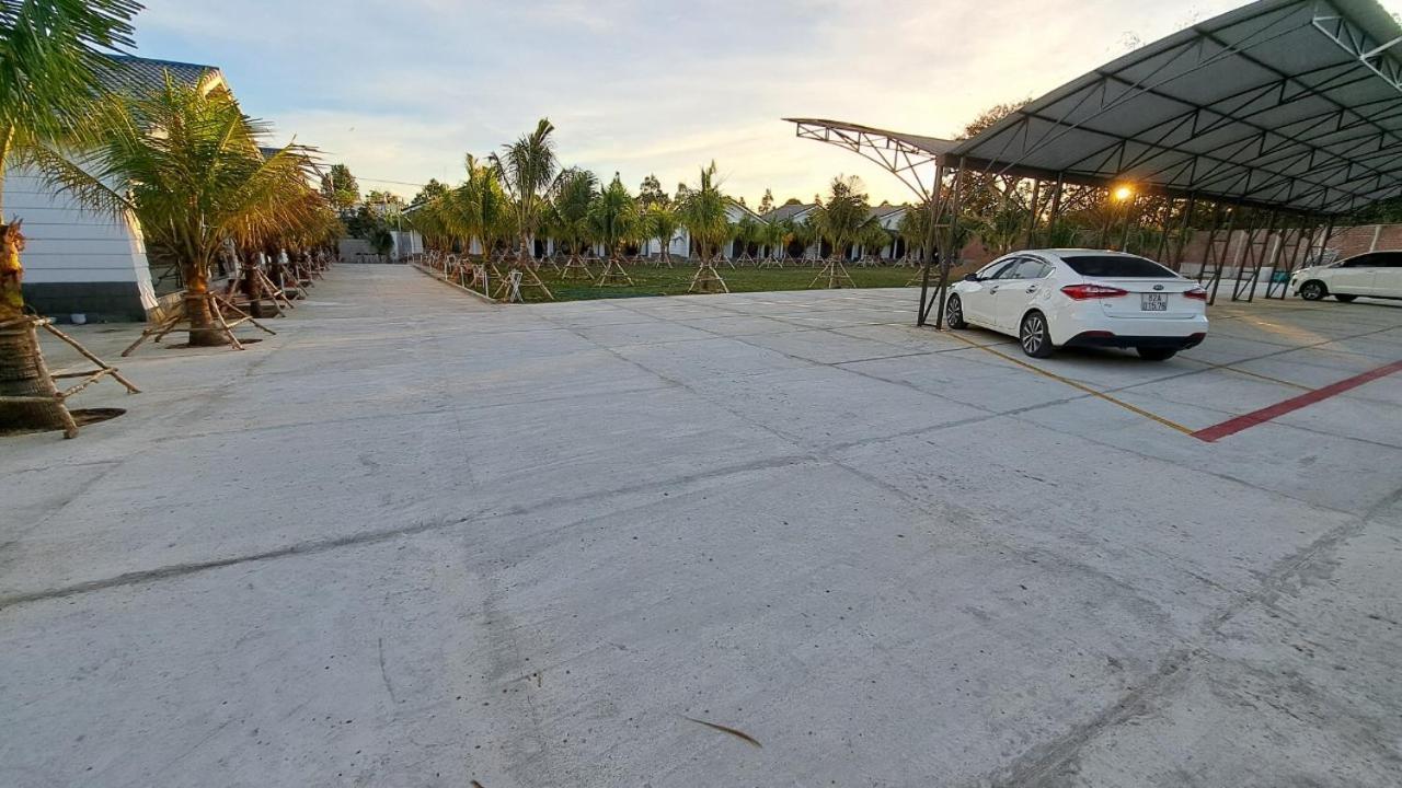 Konklor Hotel Kon Tum Luaran gambar