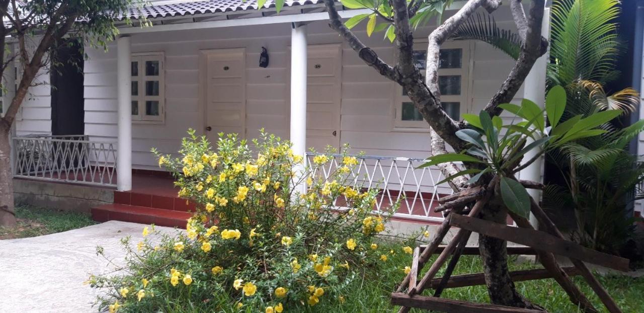 Konklor Hotel Kon Tum Luaran gambar